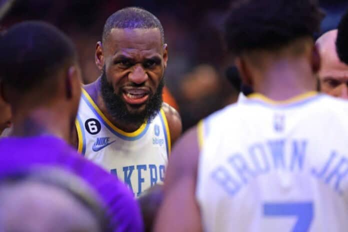LeBron želi osvetu, Lakersi poraženi na startu play-offa