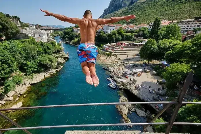 U Mostaru će danas biti održani 458. skokovi sa Starog mosta