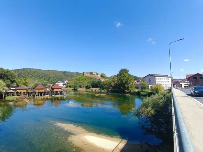 Tišina magle, svjetlost dana
