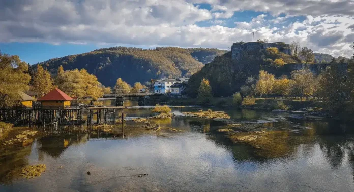 Sive nijanse: Priča o oblačnom jutru