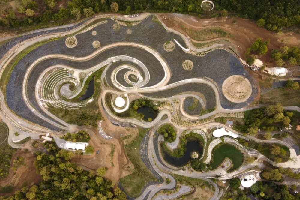 Van Gogh's “Starry Night” inspires a park in Bosnia and Herzegovina