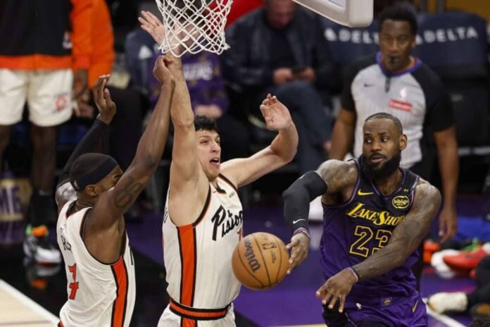 Dallas u gostima savladao Oklahomu, Lakersi bolji od Bostona u najvećem derbiju NBA lige