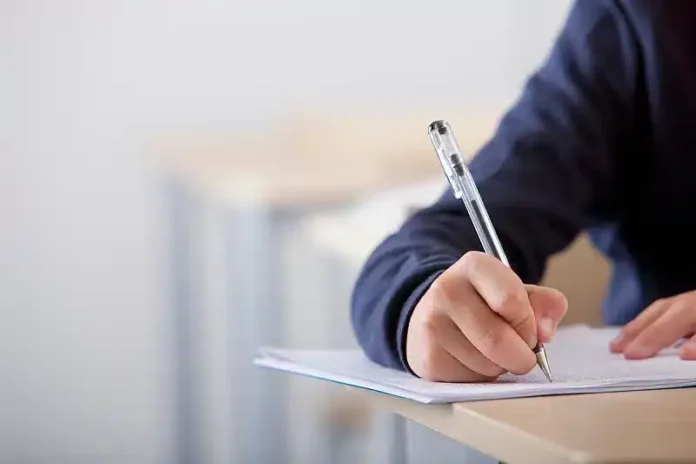Ključne riječi i broj karaktera nisu uključeni u opis, molim vas da ih navedete ako želite specifične SEO elemente.