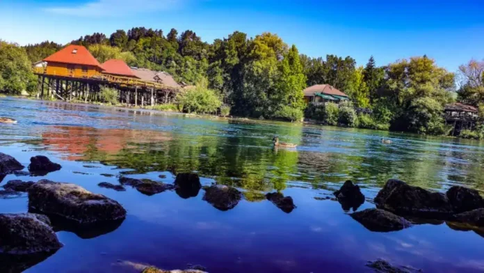 Pogled na rijeku Unu