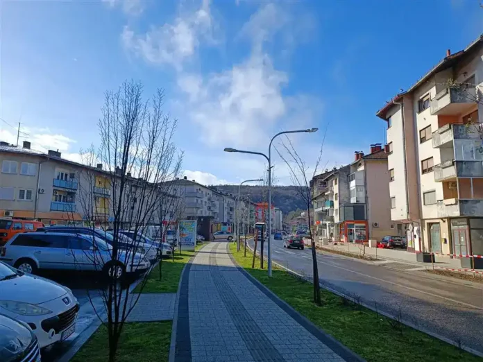 Bosanska Krupa nakon kiše i susnježice