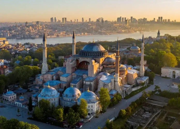 Vječni Grad Istanbul s Bogatom historijom i prekrasnom arhitekturom.