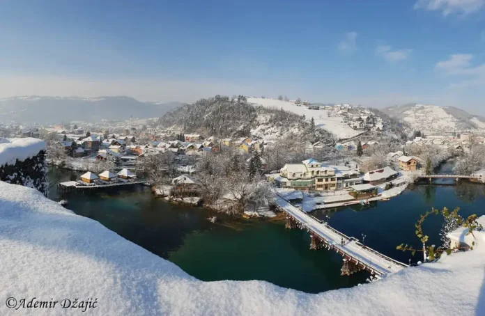 Očekuje se nestabilno vrijeme sa snijegom i kišom u nizinama u narednim danima. Pripremite se na promjene!