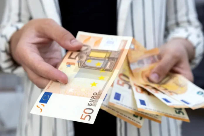 Saznajte kako milijarde iz dijaspore štite monetarnu stabilnost BiH i utiču na životni standard domaćinstava.