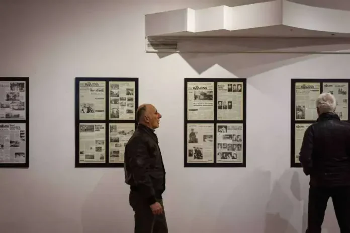 Hasan Arnautović obilježio 766 godina Bihaća kroz svoj pogled. Otkrijte njegovu izložbu i dokumentarne filmove.