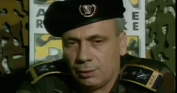 U Sanskom Mostu obilježena godišnjica smrti generala Mehmeda Alagića uz čast vlade i poštovalaca njegovog naslijeđa.