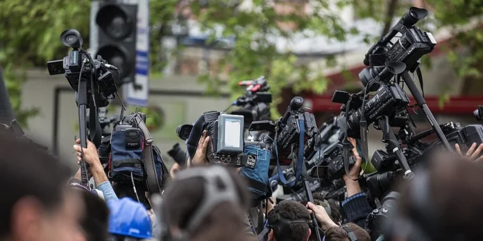 Svjetski dan slobode medija naglašava jačanje integriteta informacija u BiH kroz sigurnost novinara i pouzdane informacije.