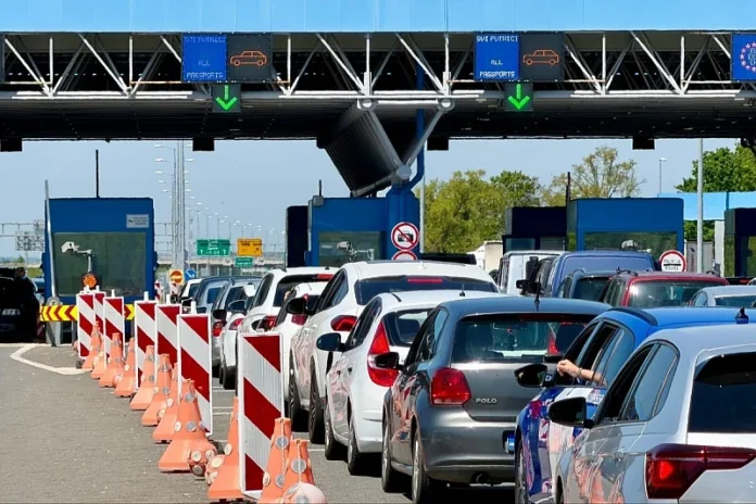 Saznajte o mogućim spasima za bh. građane kada će Hrvatska slijediti Grčku u ukidanju strogoće na granicama.