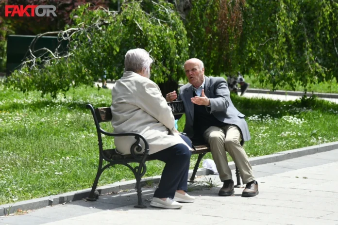 Saznajte hoće li isplata junskih penzija početi u petak, 3. jula, i koje su očekivane promjene za penzionere.