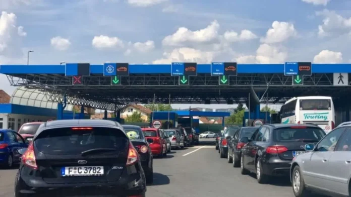 Pročitajte o pojačanom prometu vozila na izlazu iz BiH i saznajte više o trenutnoj situaciji na graničnim prijelazima.