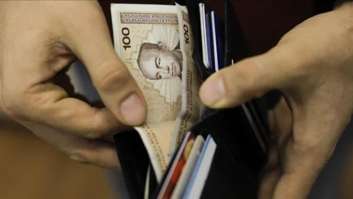 Prosječna neto plaća za april u FBiH iznosi 1.706 KM, što je nominalni rast od 7,8 posto u odnosu na prošlu godinu.