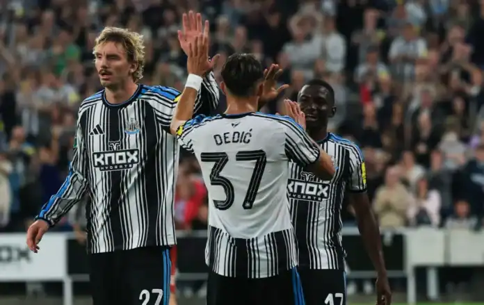 Dedić je briljirao u početnim utakmicama s Newcastleom. Pročitajte koliko zarađuje i kakav utjecaj ima na tim.