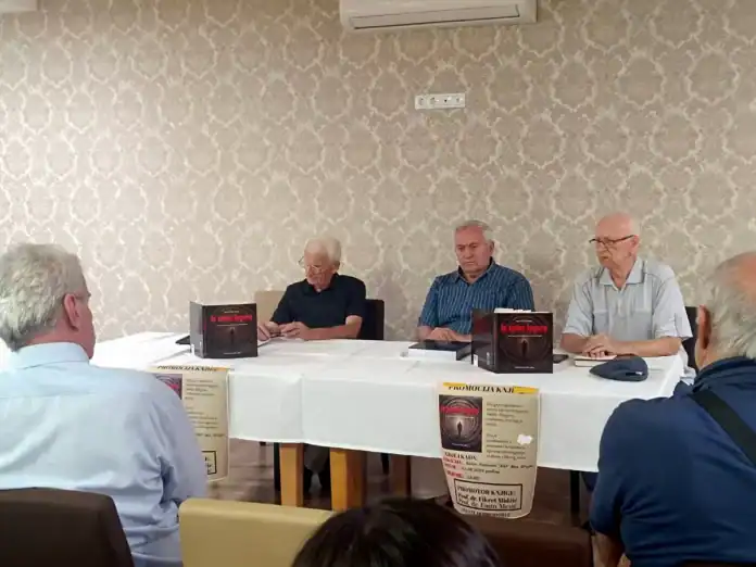Promocija knjige 'Iz tame logora' u Bosanskoj Krupi.