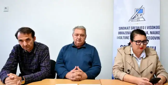Sindikat srednjeg obrazovanja najavio generalni štrajk u USK zbog neusaglašenih zahtjeva sa kantonalnom vladom.