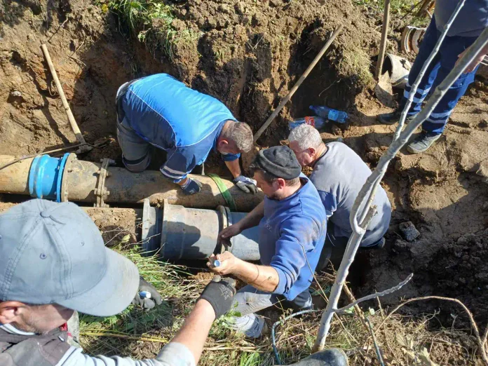Saznajte više o problemima s vodosnabdijevanjem u Bosanskoj Otoci i aktivnim naporima na sanaciji kvara i rješenjima.